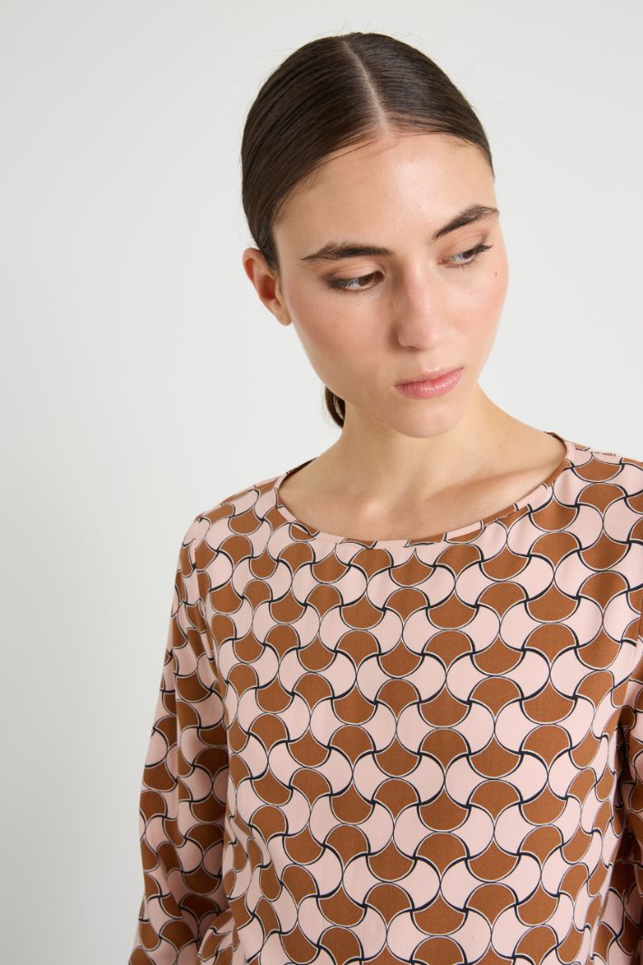 Geometric-patterned blouse Intrend - 4