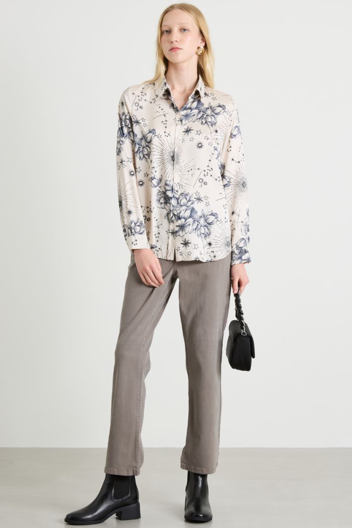 Camisa de sarga estampada