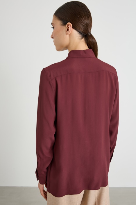 Camicia in seta con fiore