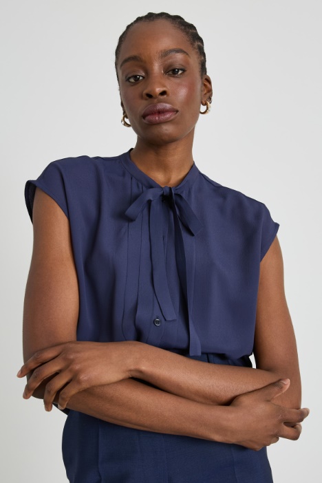 Sleeveless blouse Intrend