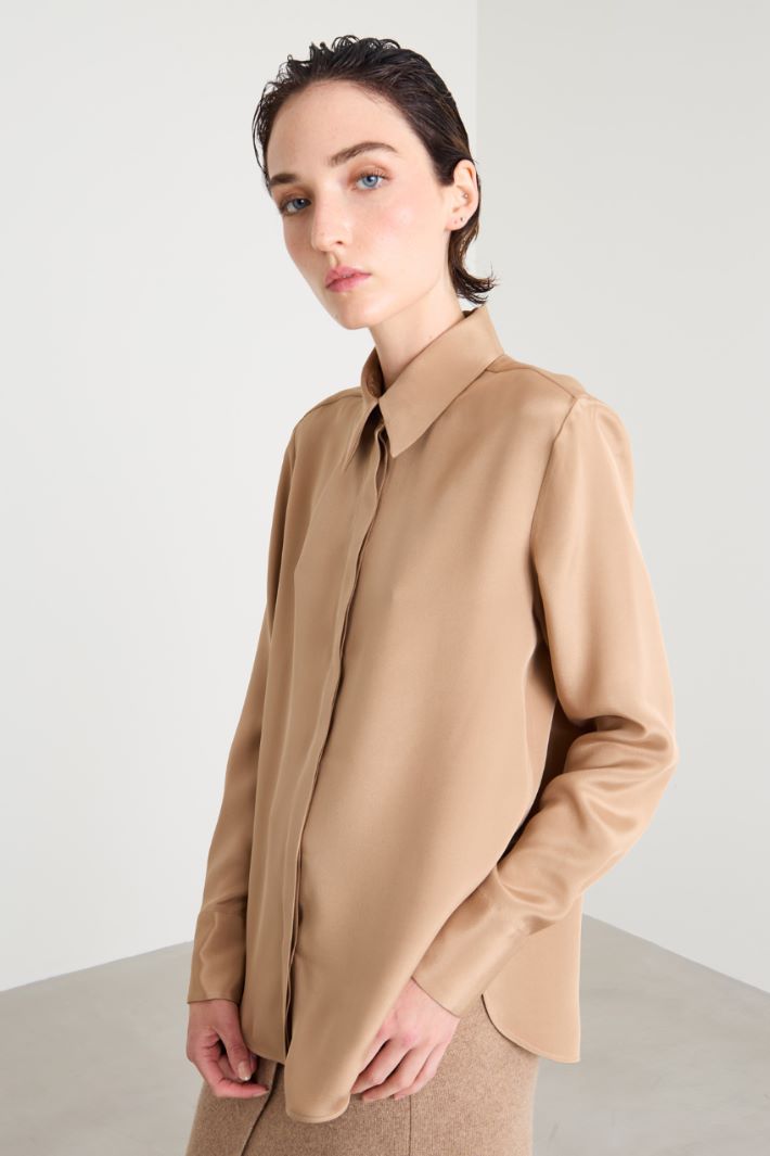 Silk shirt Intrend