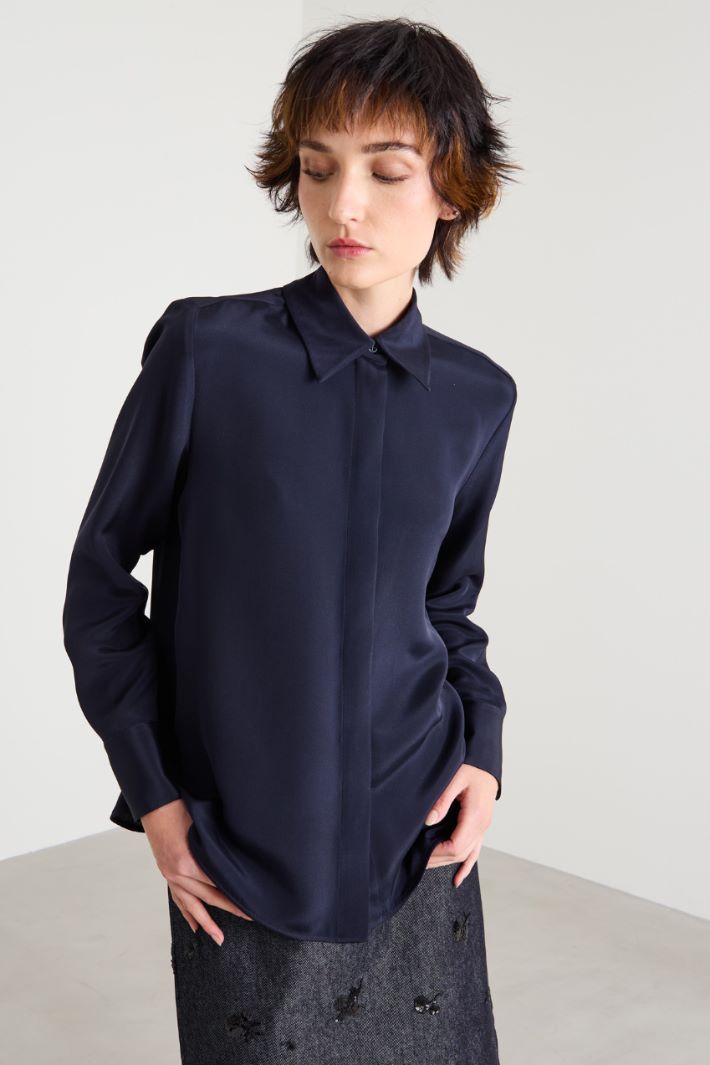 Silk shirt Intrend