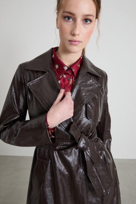 Trench in similpelle lucida