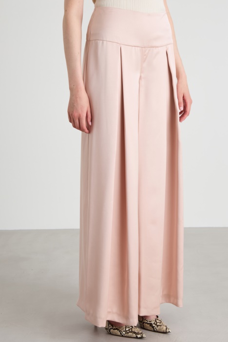 Pantalones anchos con pinzas