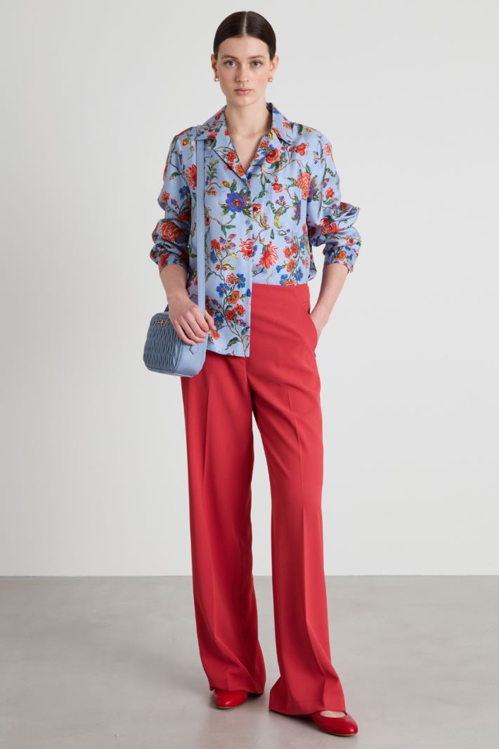 Loose-fitting trousers Intrend