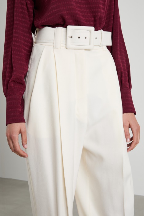 Pantaloni ampi in lana