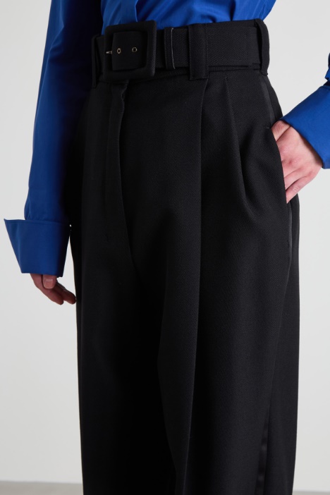 Pantalones anchos de lana