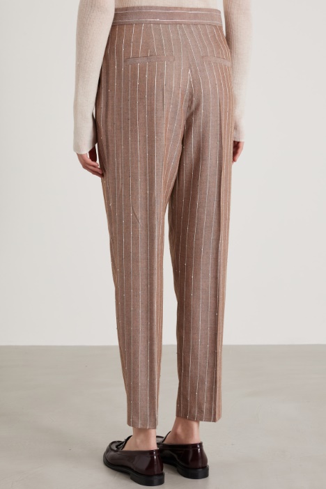 Pantaloni gessati con paillettes