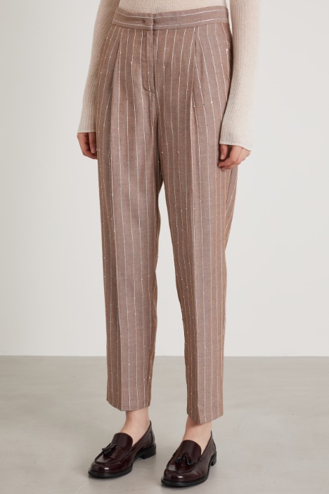 Pantaloni gessati con paillettes