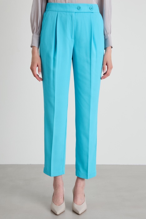 Pantaloni a sigaretta con pinces