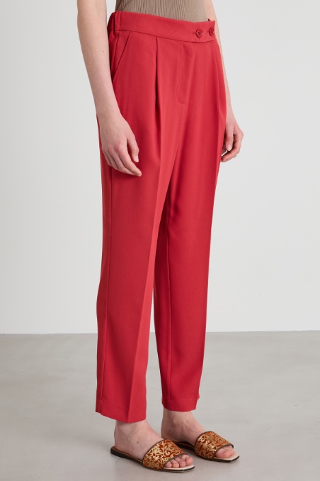 Pantaloni a sigaretta con pinces