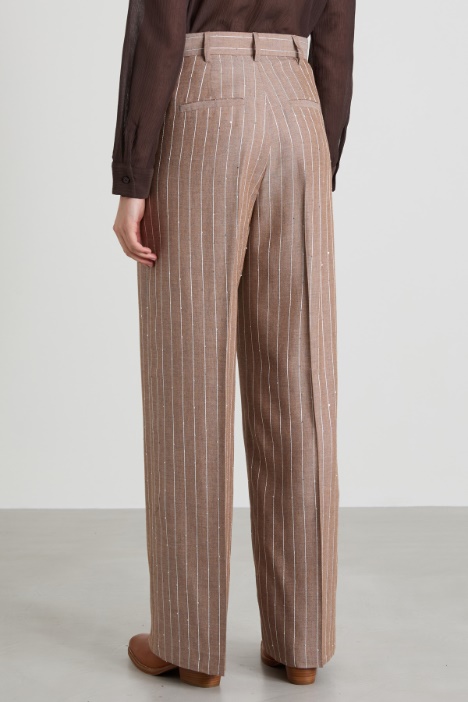 Pantaloni gessati con paillettes