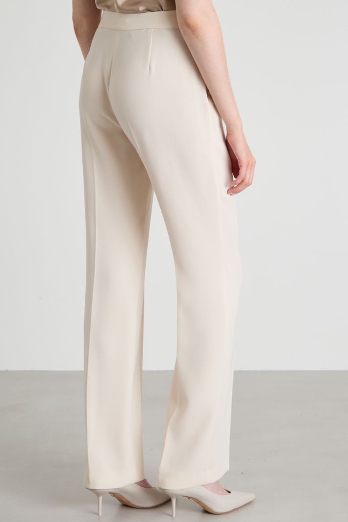 Pantaloni dritti in crépe Intrend - 3