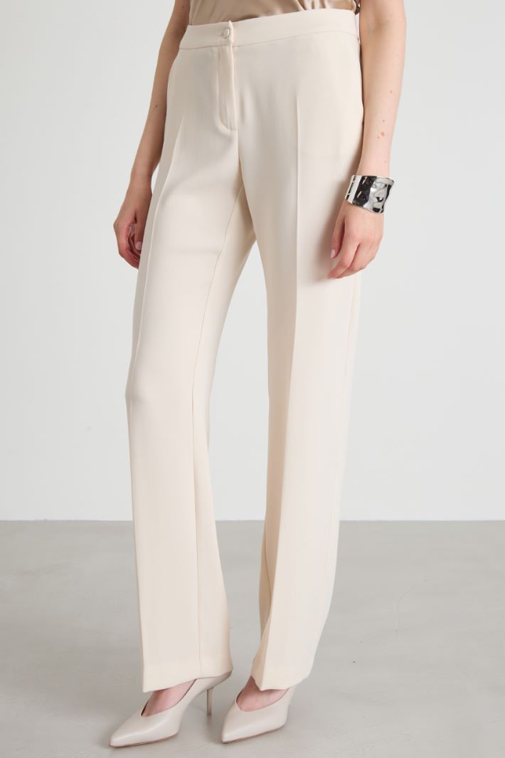 Pantaloni dritti in crépe Intrend - 2