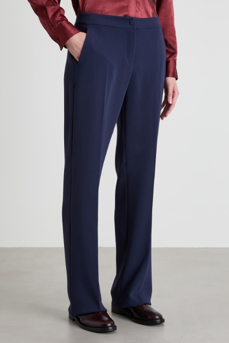 Pantaloni dritti in crépe