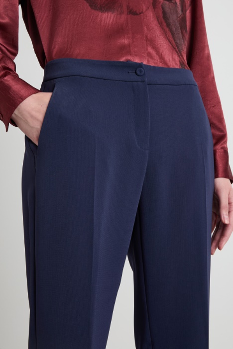 Pantaloni dritti in crépe