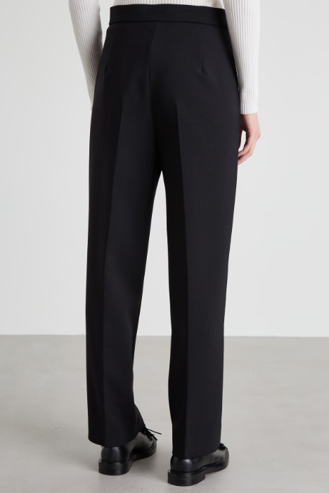 Pantaloni in crépe di lana
