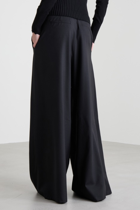 Pantaloni con baschina in maglia