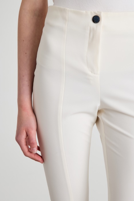 Pantaloni a sigaretta