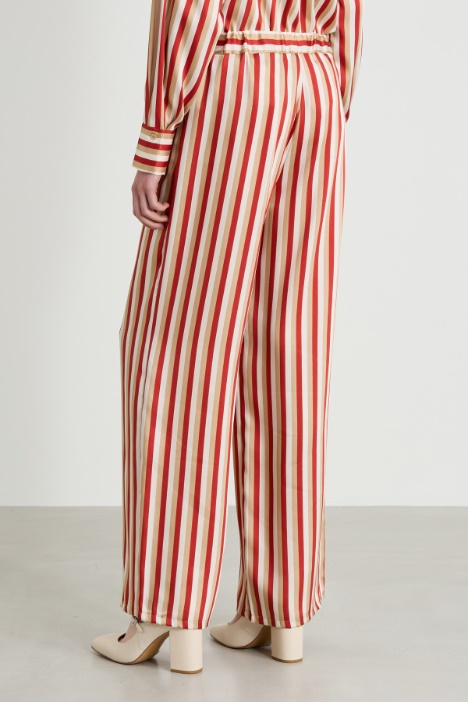 Pantaloni in twill a fantasia