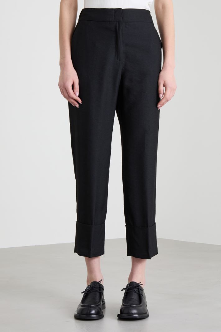 Straight-leg trousers with turn-up Intrend - 2