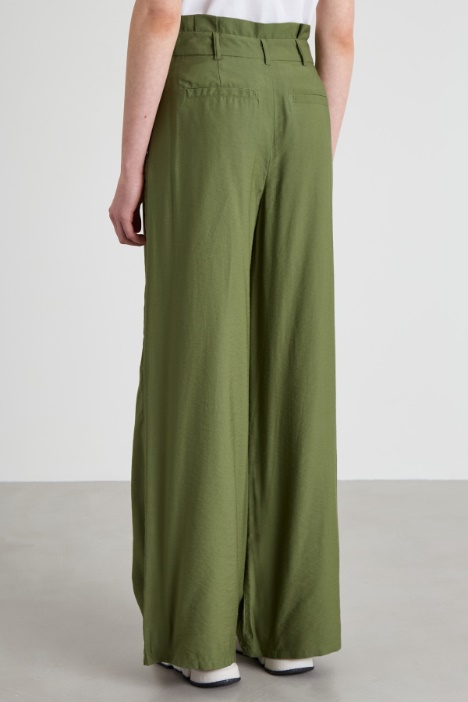 Pantaloni ampi in twill