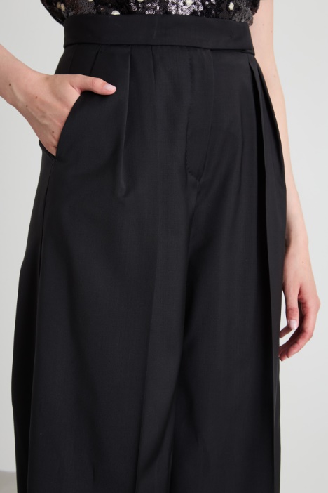 Pantalón ancho de lana