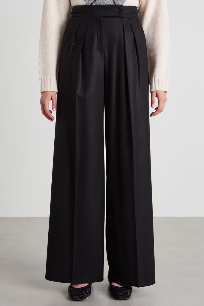 Wide-fit laminated twill trousers Intrend - 2