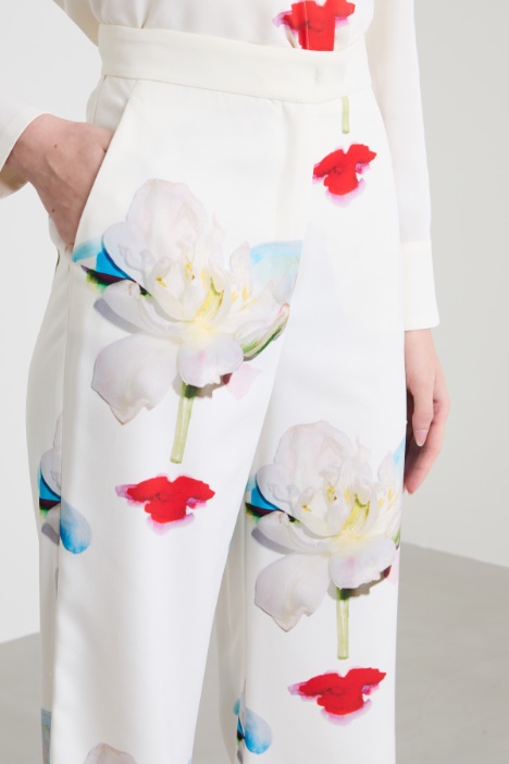 Pantaloni in enver satin