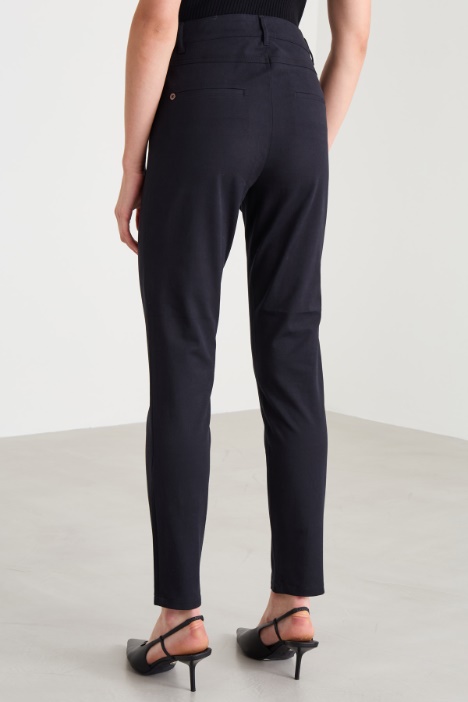 Pantaloni slim in cotone
