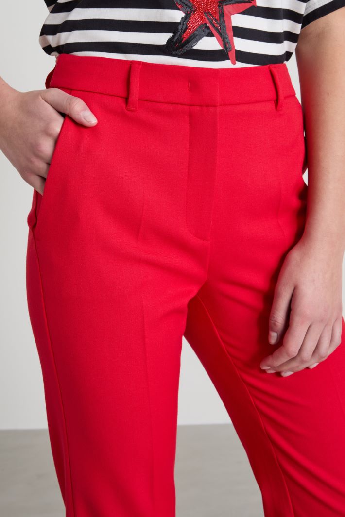 Pantaloni dritti in levantina