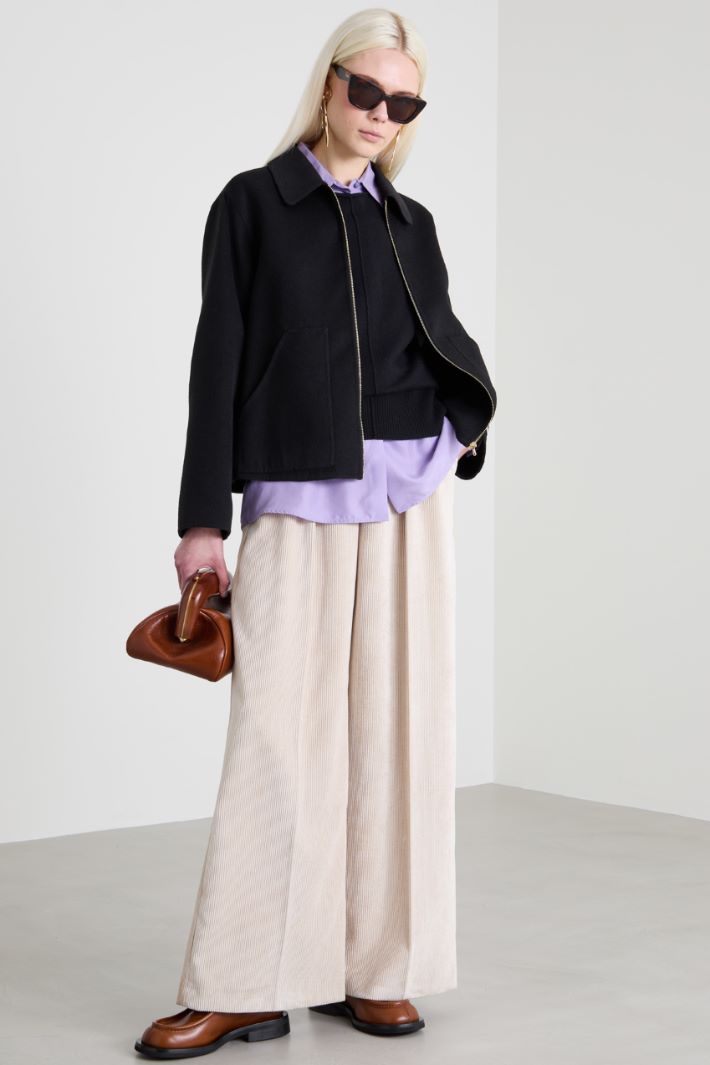 Wide-fit velvet trousers Intrend