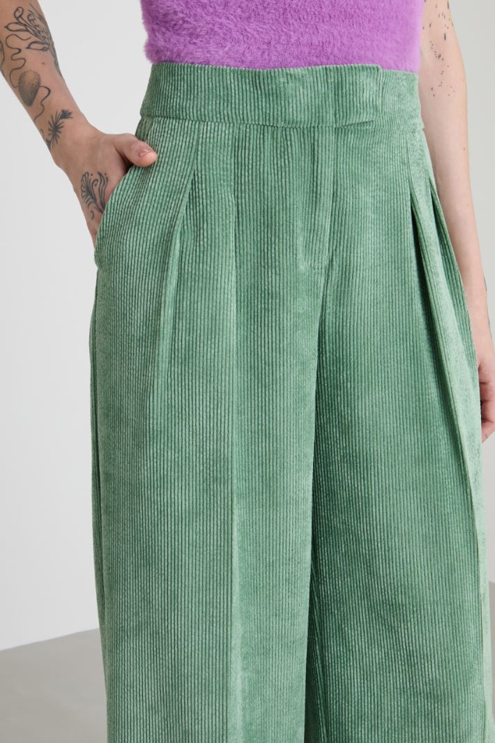 Pantaloni ampi in velluto Intrend - 4