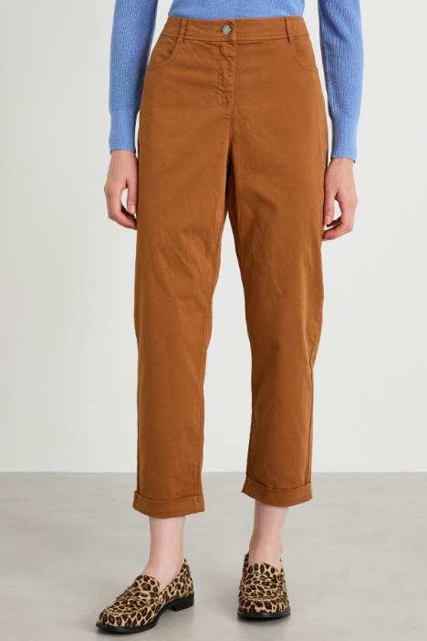 Pantaloni dritti in raso di cotone