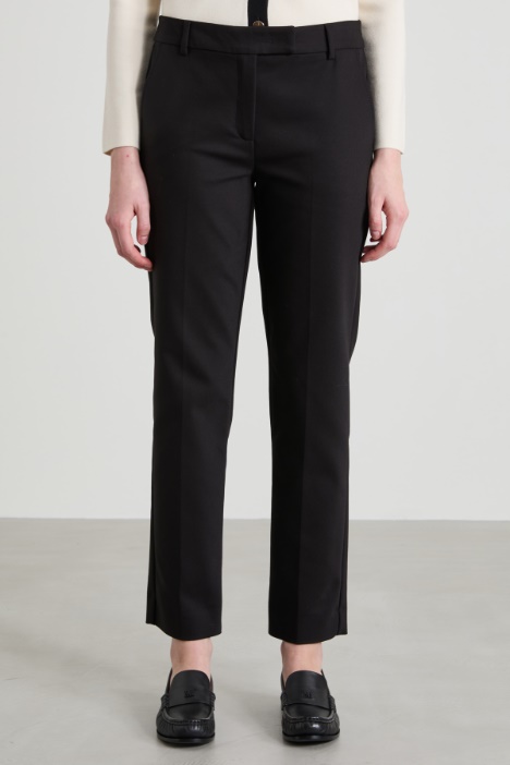 Pantaloni a sigaretta