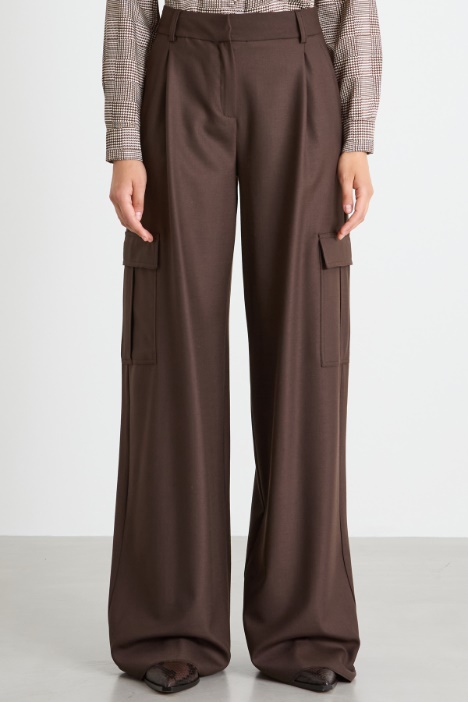 Pantalones cargo anchos