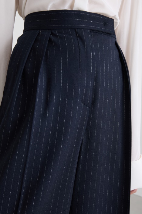 Pantaloni gessati con pinces