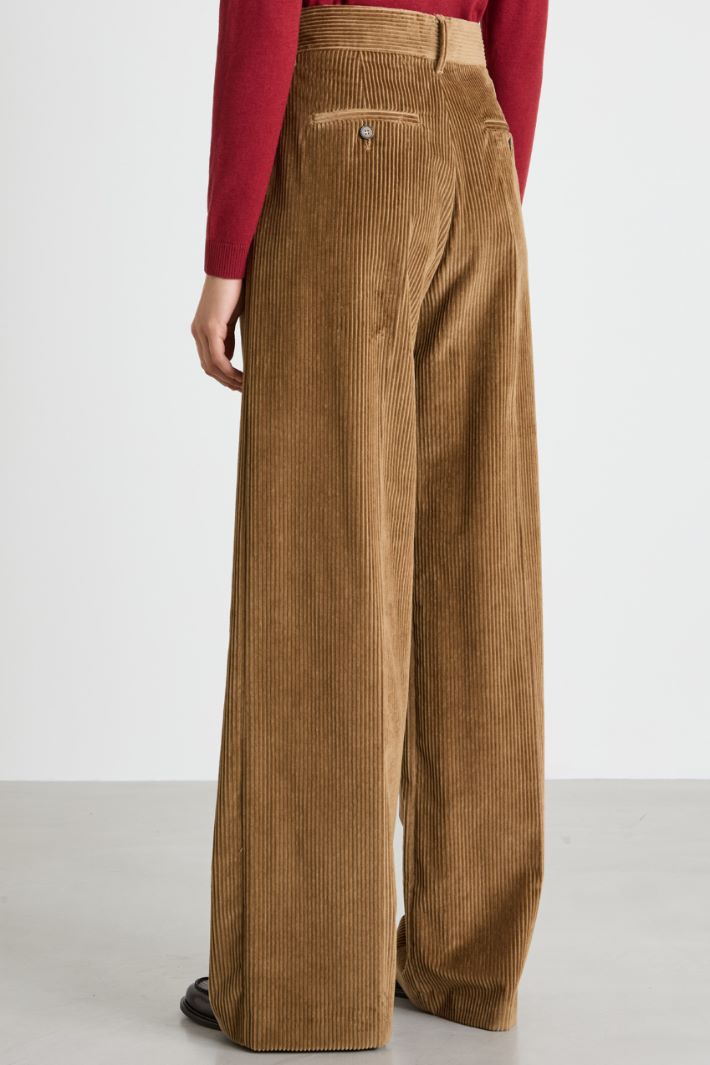 Pantaloni in velluto a coste Intrend - 4