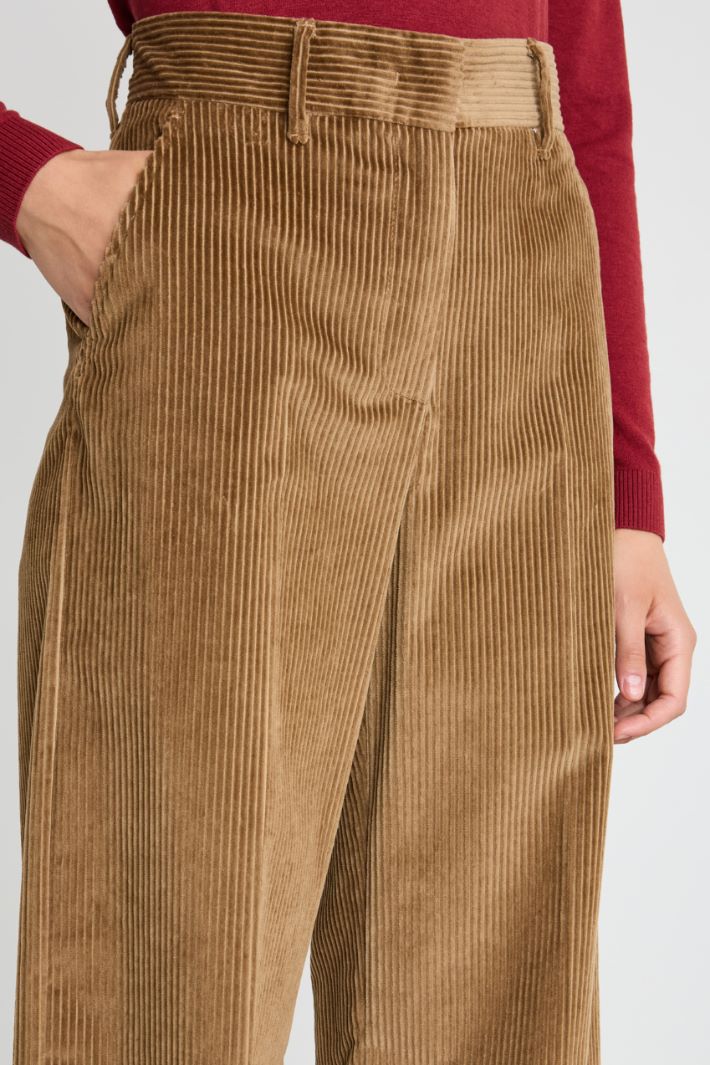 Pantaloni in velluto a coste Intrend - 3