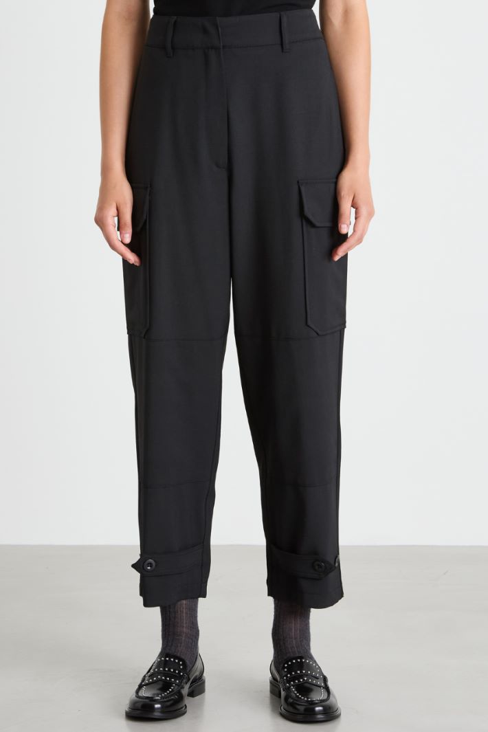 Baggy cargo-style trousers Intrend - 2