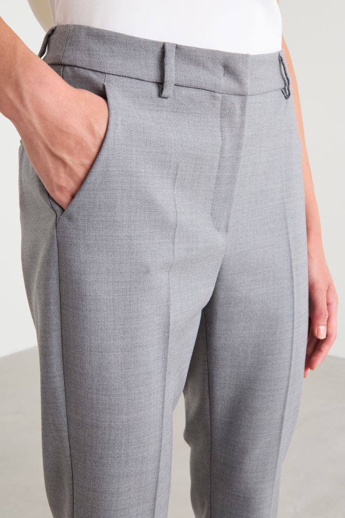 Pantaloni a sigaretta in lana