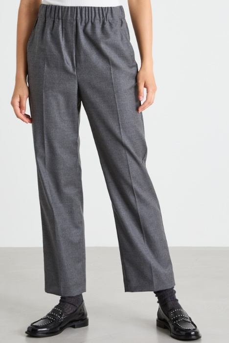 Pantalones con inserción elástica