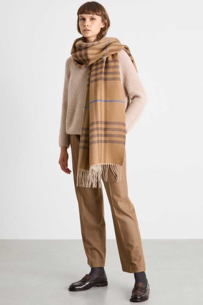 Trousers with elastic insert Intrend