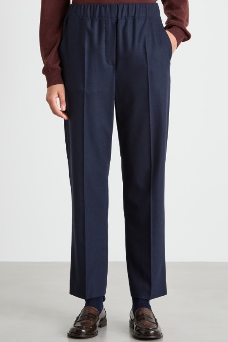 Pantaloni con inserto elastico