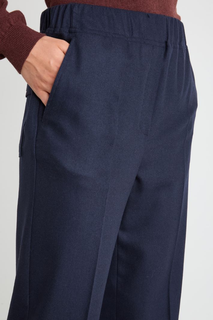 Trousers with elastic insert Intrend - 3