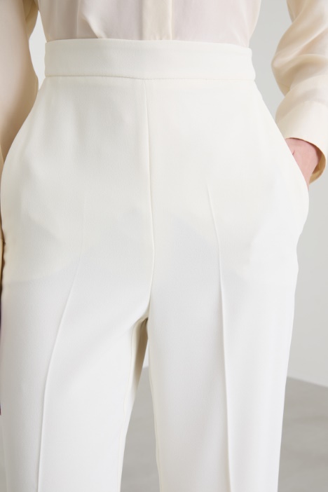 Pantaloni dritti a vita alta