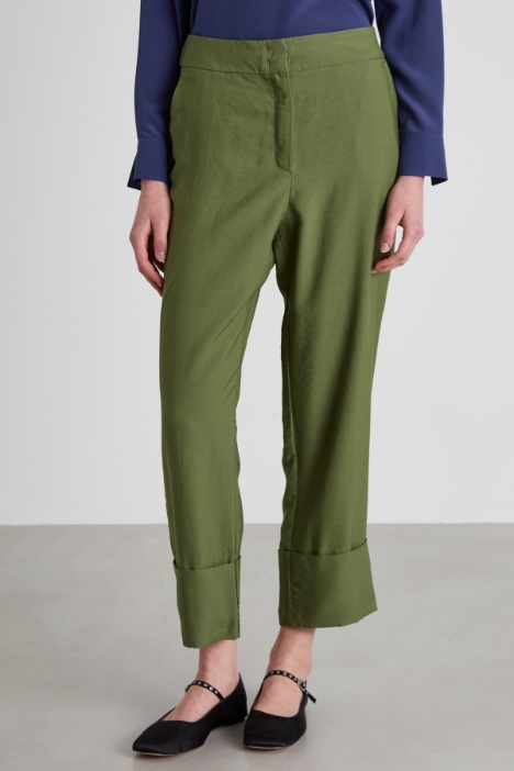 Pantaloni con risvolto