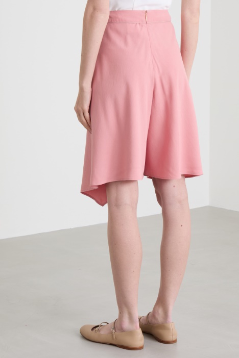 Short fluido in seta