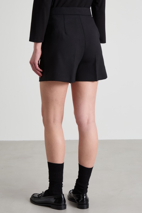 Shorts in crépe di lana