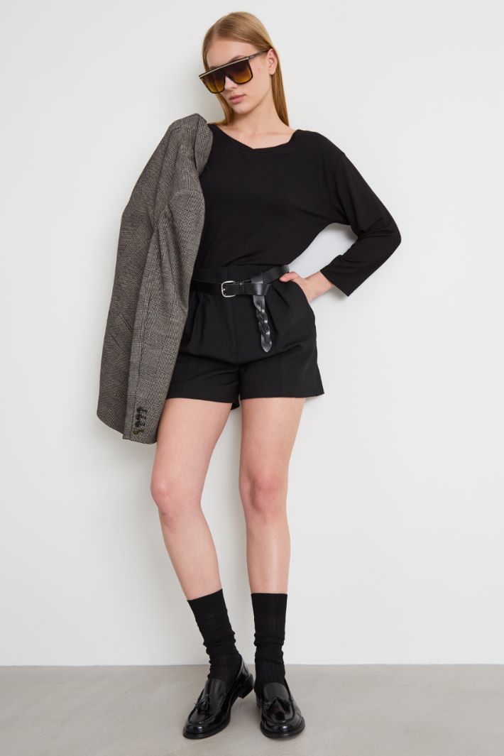 Shorts in crépe di lana